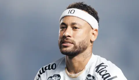 Após lesão, Neymar detona gramado da Vila Belmiro: “Pior que já teve”