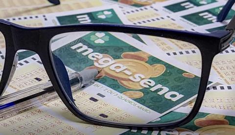 Quina da Mega-Sena paga R$ 73 mil para 29 apostadores; prêmio principal acumula