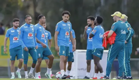 Ancelotti mexe no time e testa formação do Brasil para enfrentar a Austrália