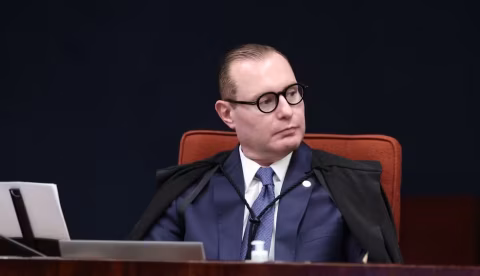 Zanin e Gilmar recebem íntegra do celular de Vorcaro antes de julgamento no STF