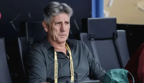 Renato Gaúcho está de volta ao Grêmio para tentar salvar time do Z-4