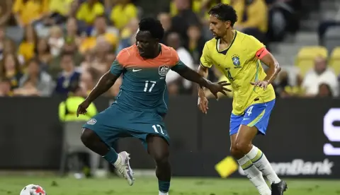 Brasil sofre com a Austrália, mas arranca empate nos acréscimos
