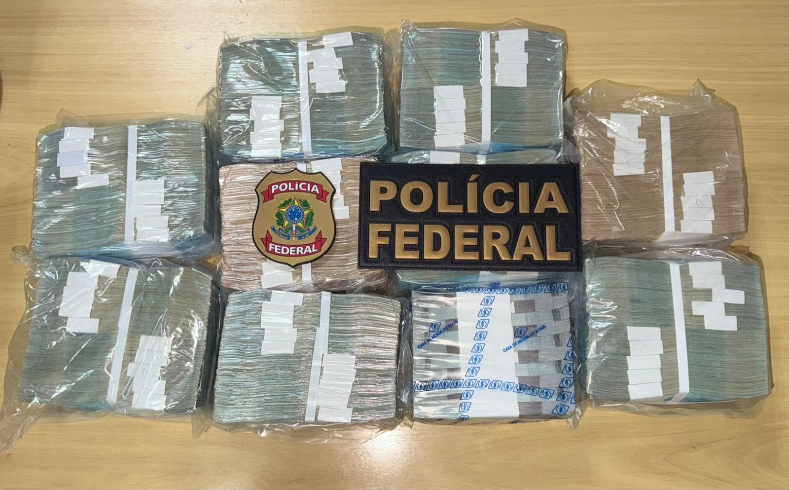 Denúncia anônima sobre saques milionários leva à prisão de homem e apreensão de dinheiro pela PF em Manaus