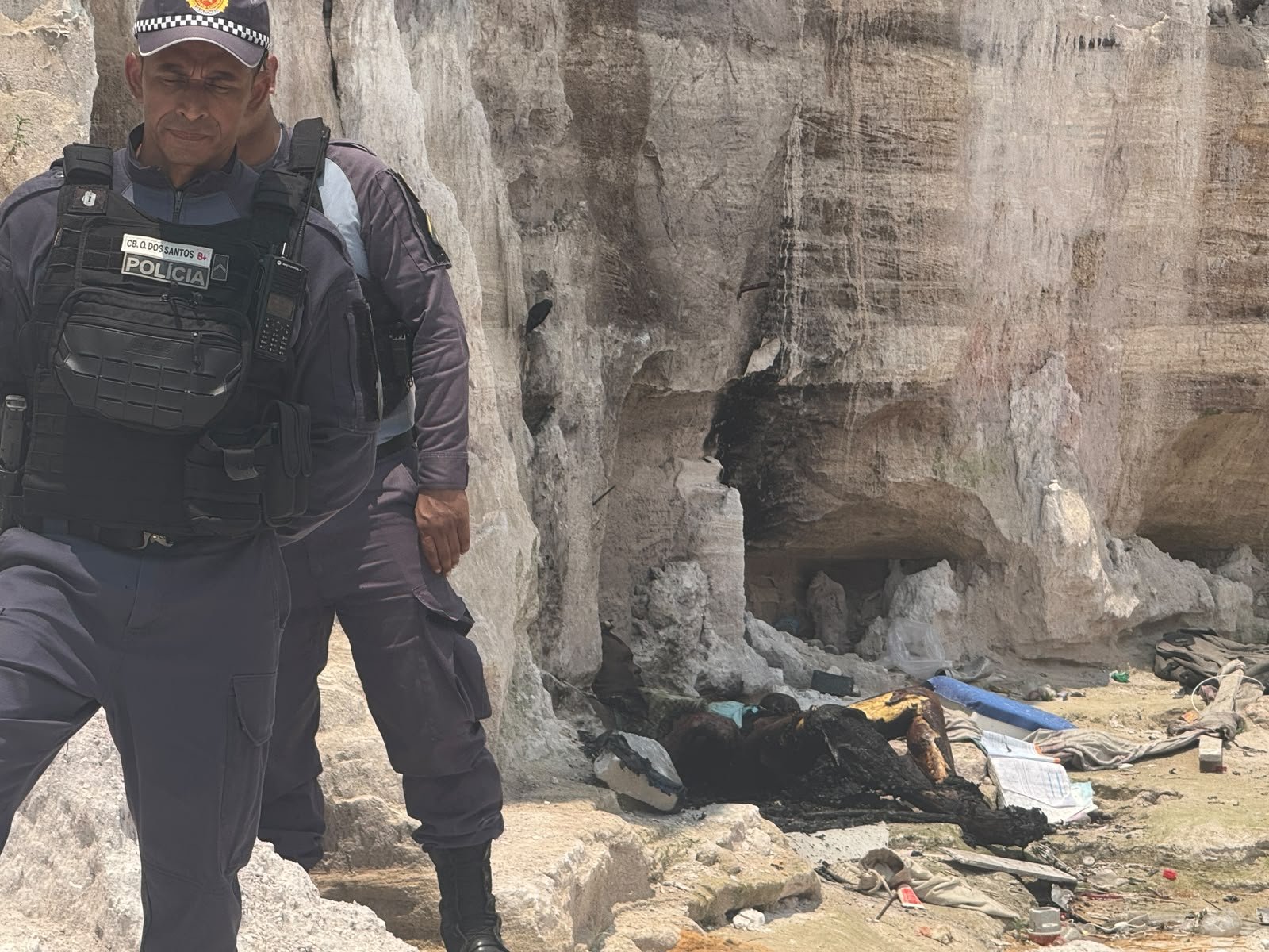 Corpo é encontrado carbonizado em terreno na Av. Torquato Tapajós