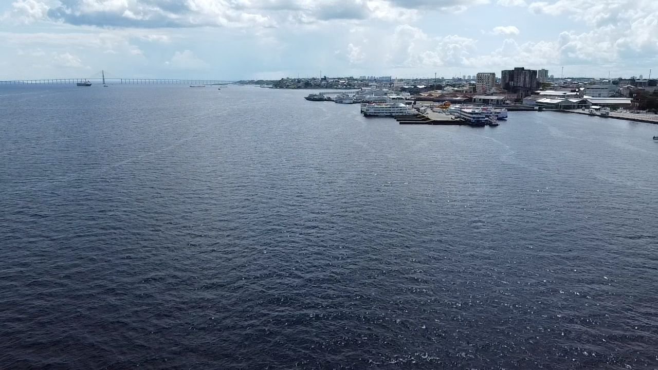 Rio Negro cai 1,09 metro em uma semana e chega a 22,95 metros em Manaus