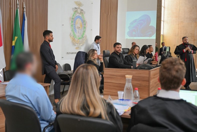 Condenado a 26 anos em Manaus: réu matou namorada grávida após dizer que "não queria ser pai de filho preto"
