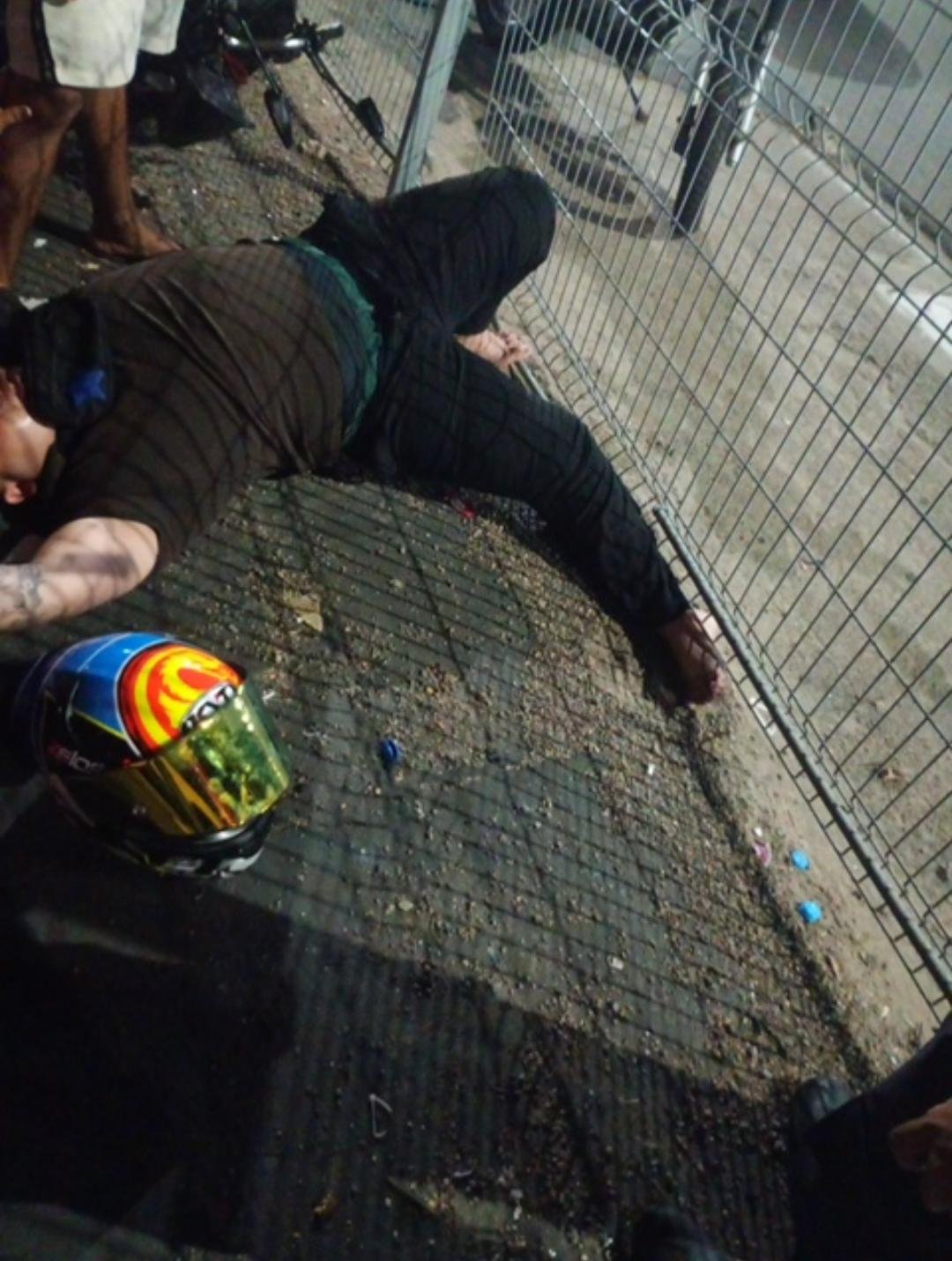 Homem fica ferido em acidente com motocicleta na Av. Constantino Nery