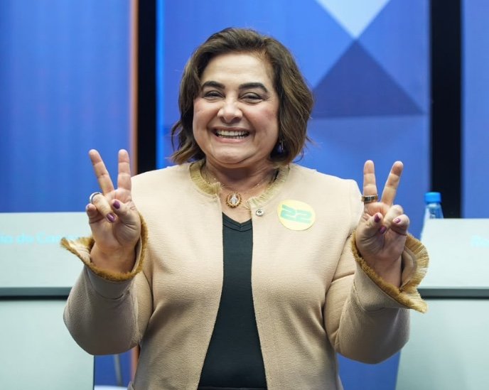 Maria do Carmo foca em aliança com bolsonarismo e gestão privada em debate no Amazonas
