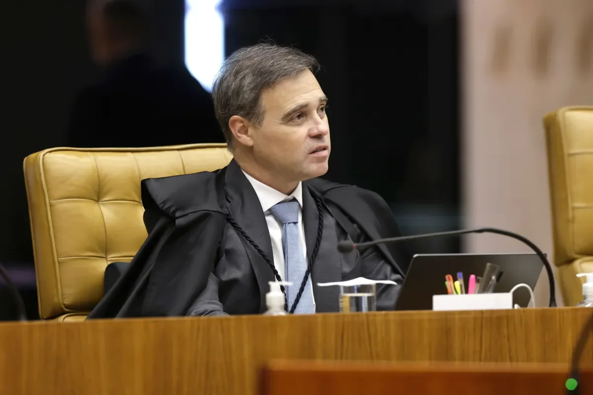 STF: Mendonça alerta que retirada de sigilo do celular de Vorcaro pode afetar julgamento