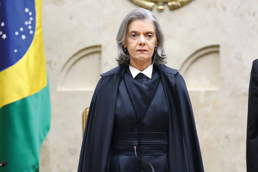 Cármen Lúcia é vista como possível voto decisivo em investigação contra Moraes no STF