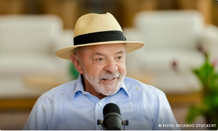 Manifestação em apoio a Lula reúne militância petista em Manaus neste domingo