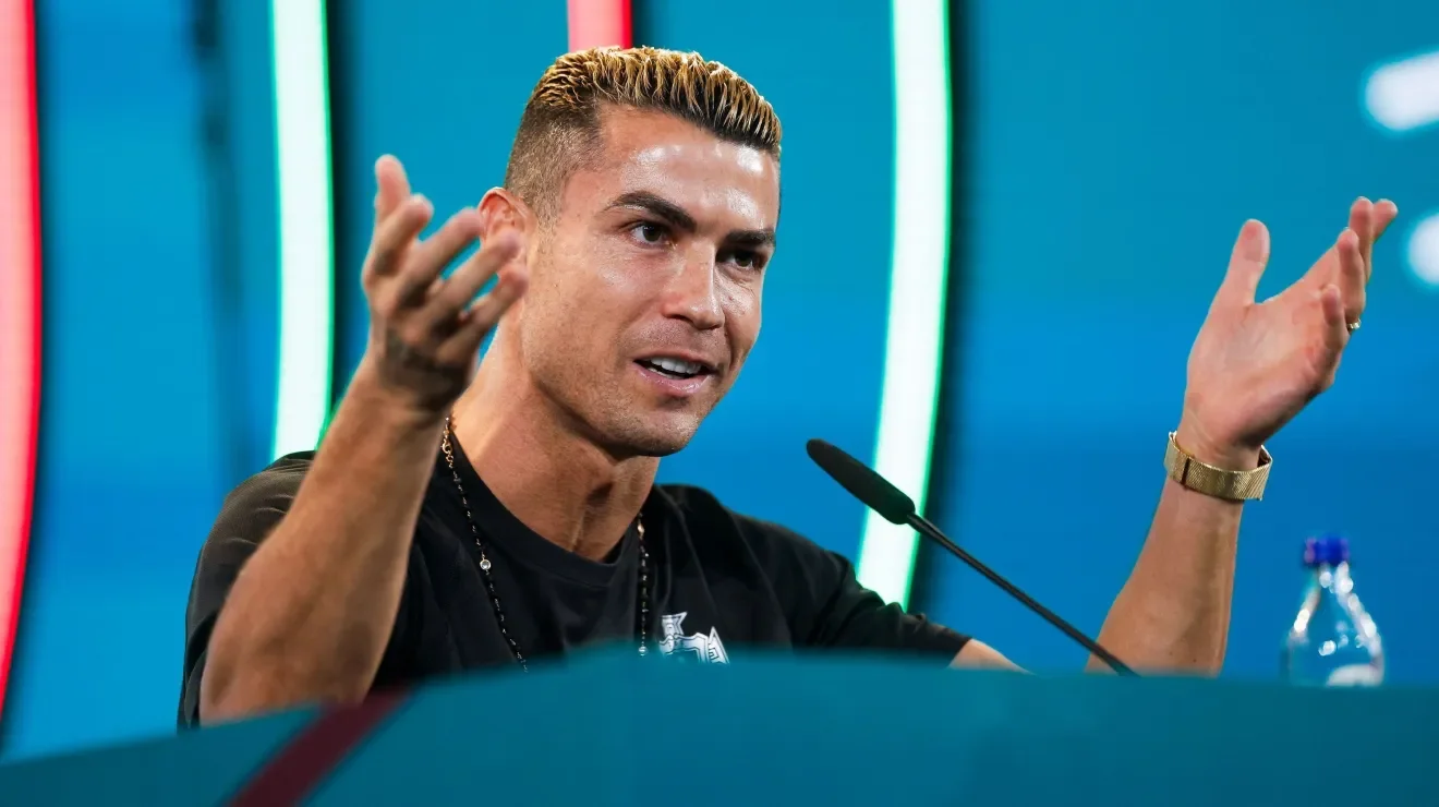 Cristiano Ronaldo anuncia saída da seleção portuguesa após polêmica com Jorge Jesus