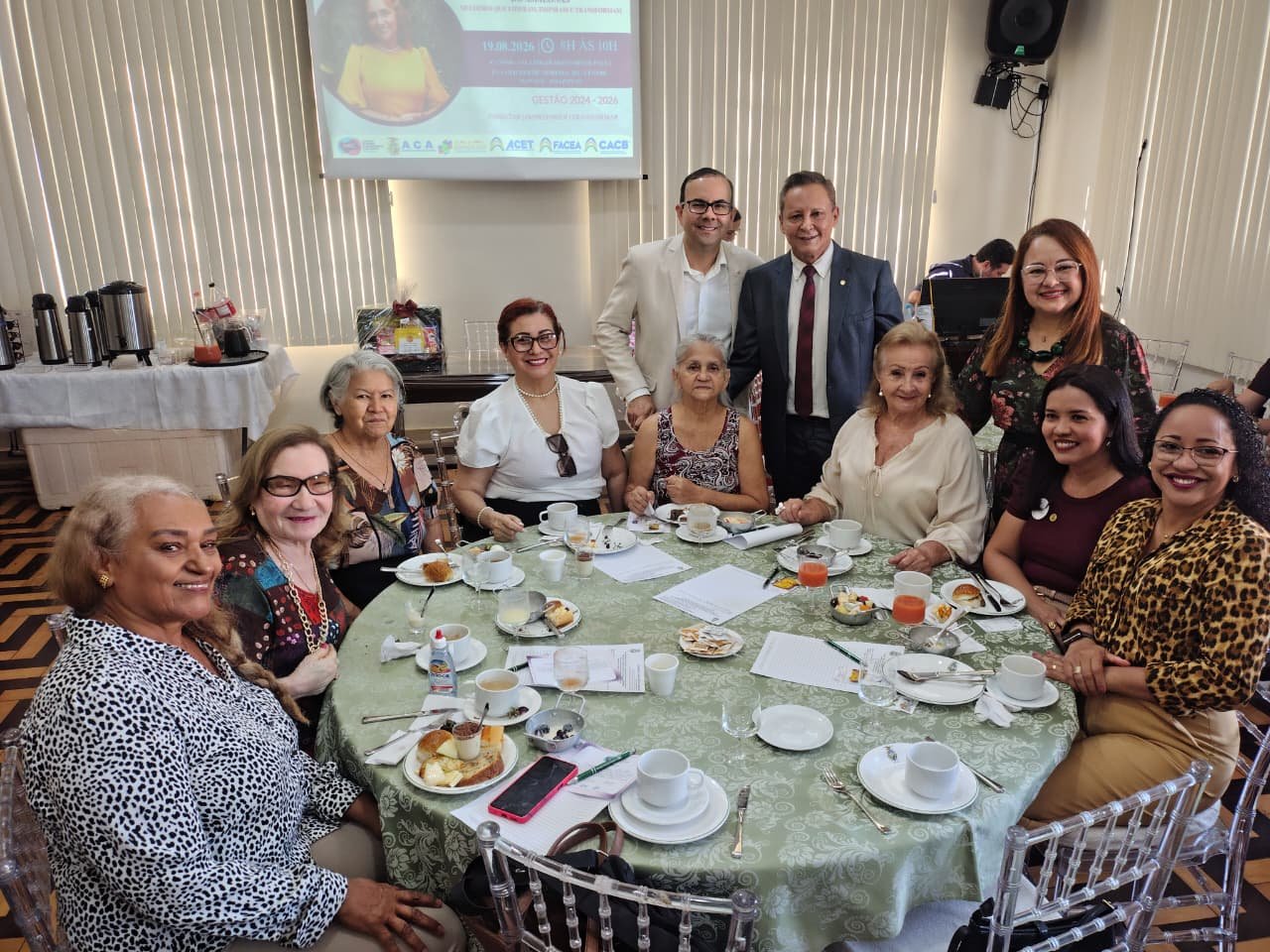 Amazonas institui o ‘Dia Florescer da Autoestima da Mulher’ por lei de Adjuto Afonso