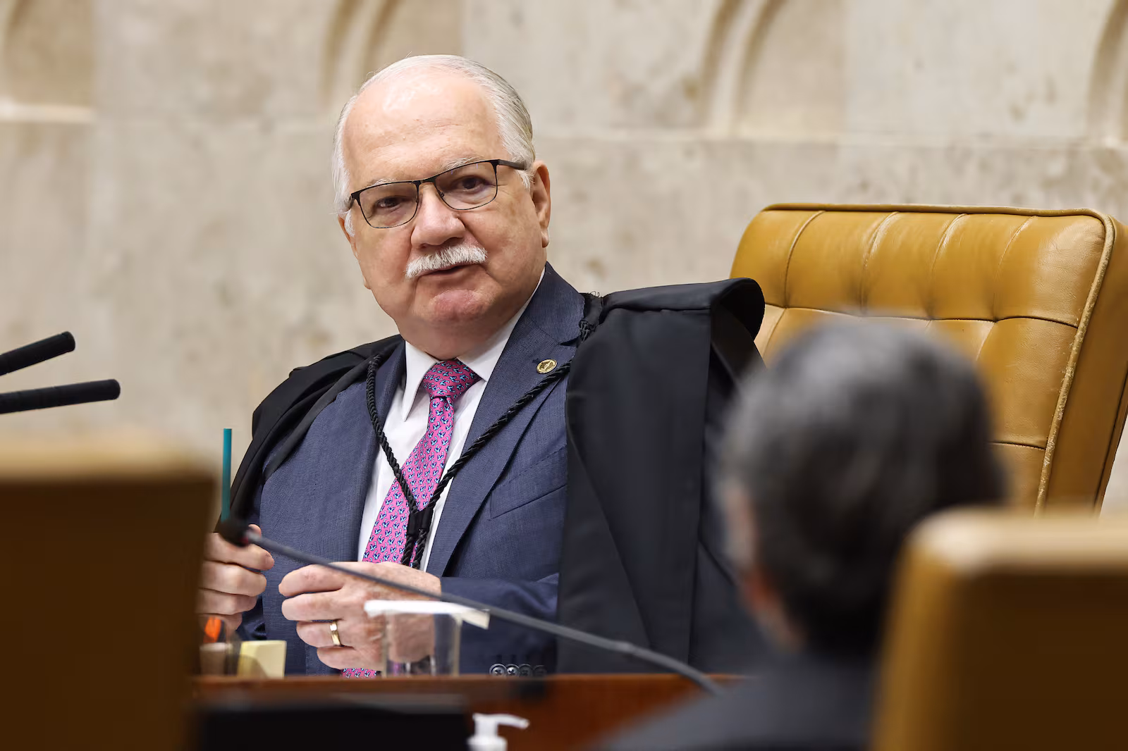 Pedido de vista de Dino trava casos de Moraes e Mendonça no STF