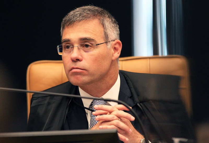 Mendonça admite encontro com Vorcaro no STF e diz que apenas ouviu o ex-banqueiro