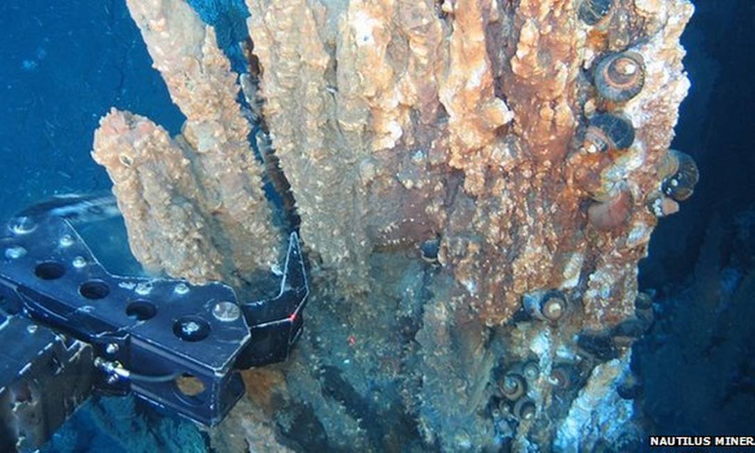 Brasil encontra sinais de cobre, ouro e prata no fundo do Oceano Atlântico