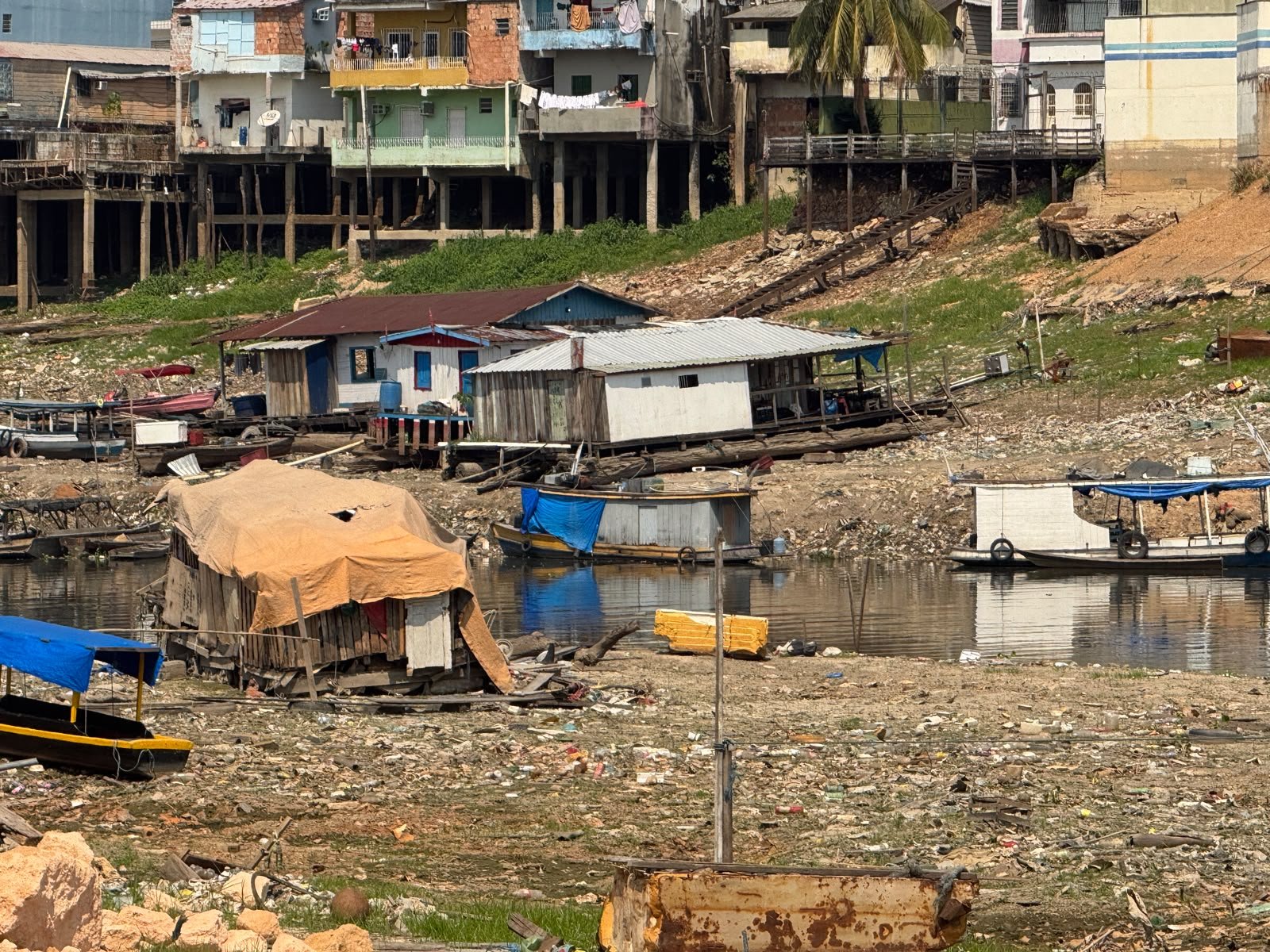 Trinta e seis municípios do Amazonas entram em situação de emergência devido à seca