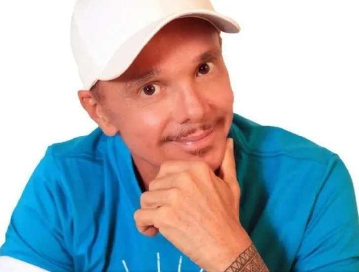Com câncer, cantor Netinho é internado em Salvador