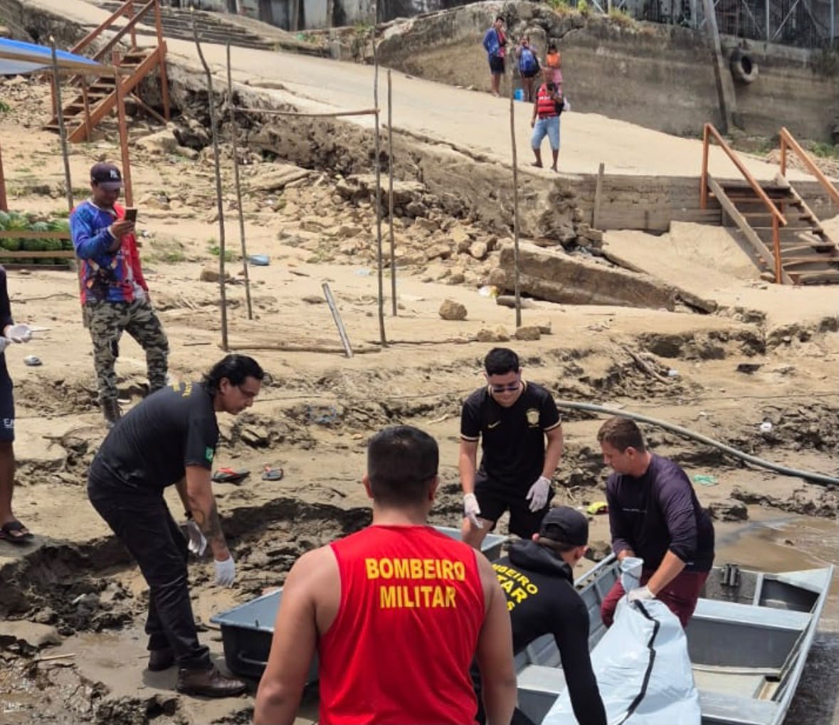 Bombeiros encontram corpo de homem que caiu no Rio Amazonas