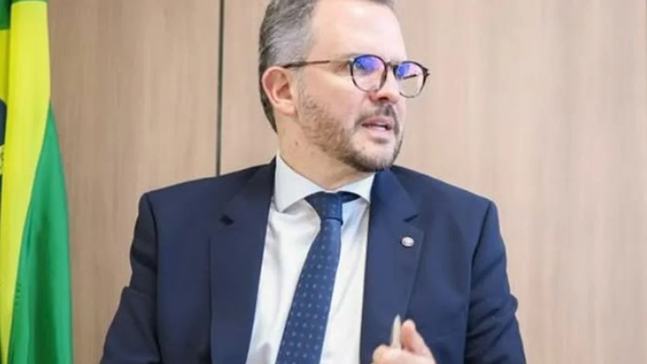 Ministro Tomé Franca visita obras do Terminal Manaus Moderna e do aeroporto hoje