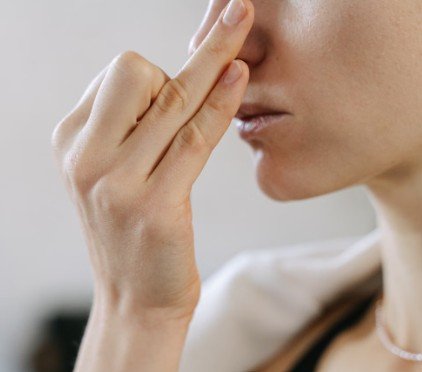 Tosse, falta de ar e ardência nos olhos: veja os efeitos da fumaça das queimadas
