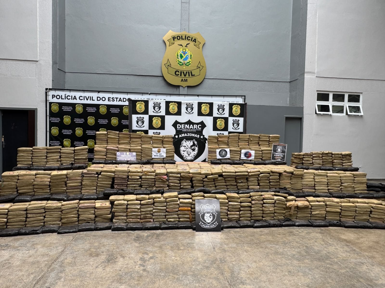Denarc apreende 1,3 tonelada de skunk avaliada em R$ 27,6 milhões no Amazonas