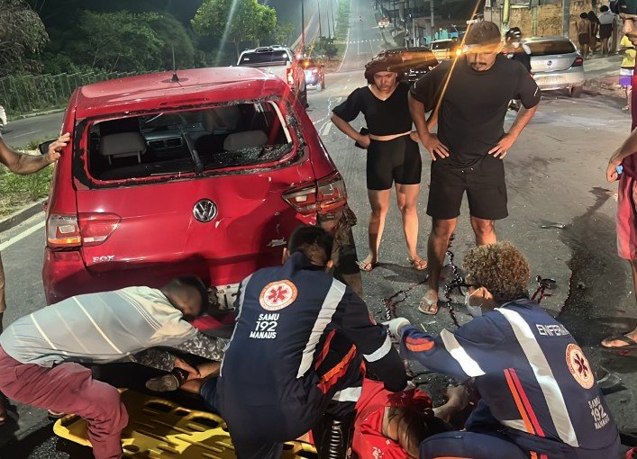 Motociclista morre após bater na traseira de carro na avenida Margarita