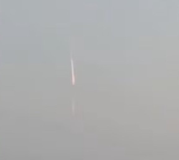 Objeto brilhante corta o céu no interior do Amazonas e gera curiosidade em moradores; vídeo