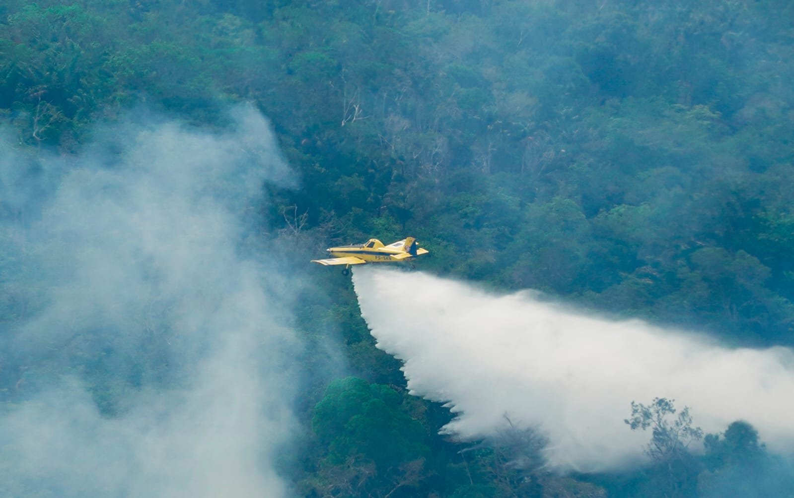 Ibama mobiliza 11 aeronaves para reforçar combate aos incêndios florestais no Amazonas