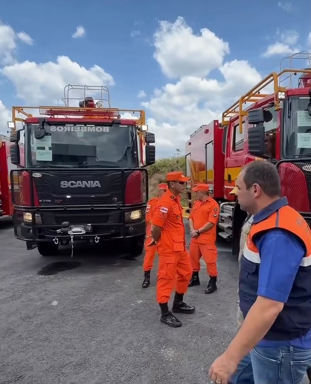 Roberto Cidade convoca comitê de urgência e promete penas severas a quem provocar incêndios no Amazonas