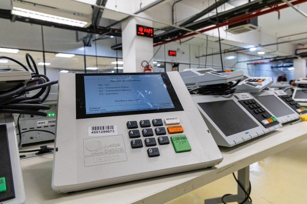 Votação começa às 6h e termina às 15h em 11 municípios do Amazonas; confira quais