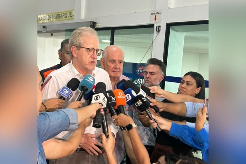 Mais grave do que eu imaginava”, diz ministros após sobrevoar área de incêndios no Amazonas