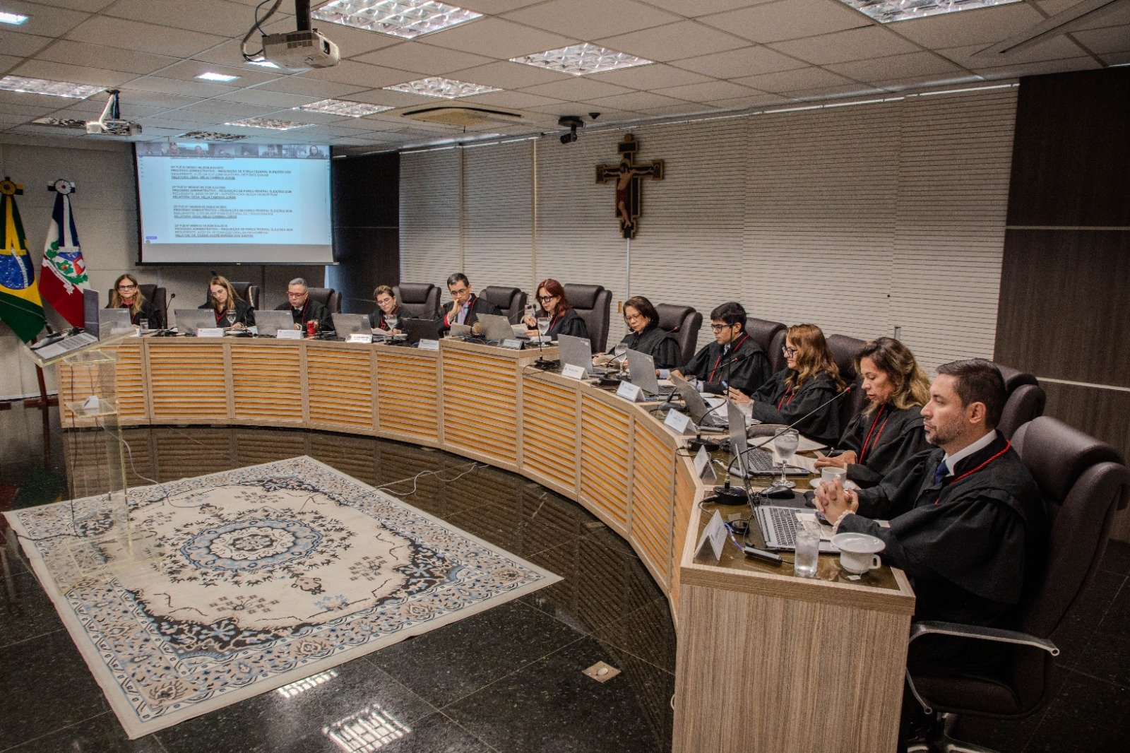 Justiça Eleitoral pede reforço federal para garantir votação em 30 municípios do Amazonas