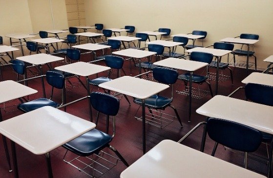 Escolas da rede municipal de Manaus só voltam a ter aulas na terç
