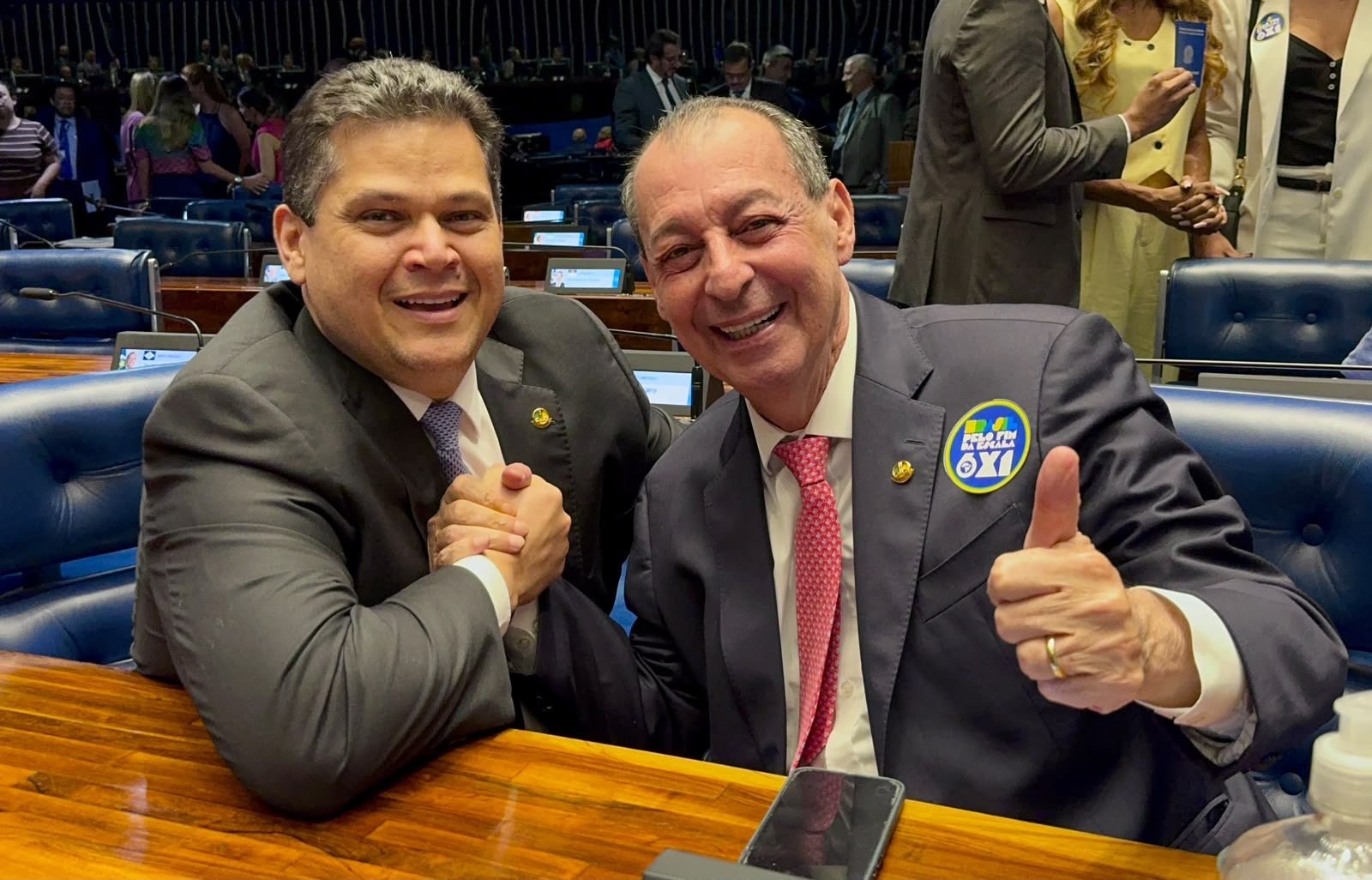 Com Omar Aziz de relator, Senado aprova fim da escala 6x1 e reduz jornada para 40h