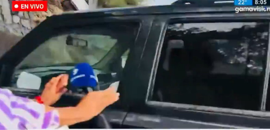 Jornalista e cinegrafista são atropelados durante reportagem ao vivo; vídeo
