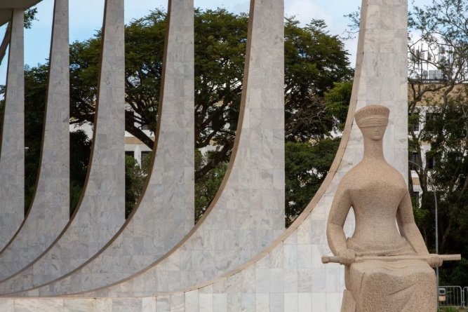 Reeleito, Lula poderá indicar até quatro ministros para o STF até 2031