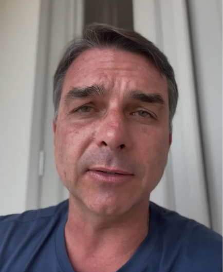 Flávio apaga posts em que criticava Bolsa Família e chamava benefício de 'bolsa-farelo'
