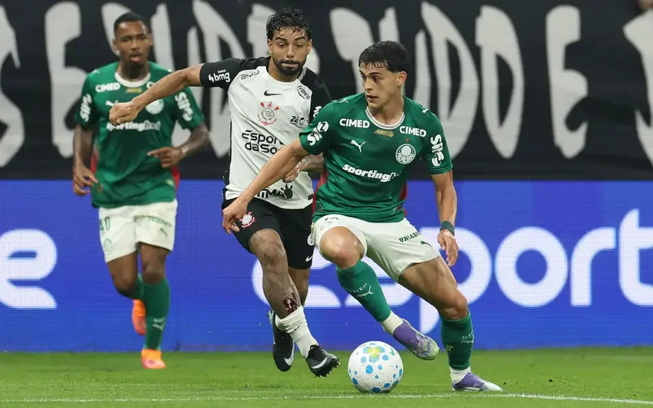 Clássico entre Palmeiras e Corinthians pode mudar os rumos dos rivais no Brasileirão