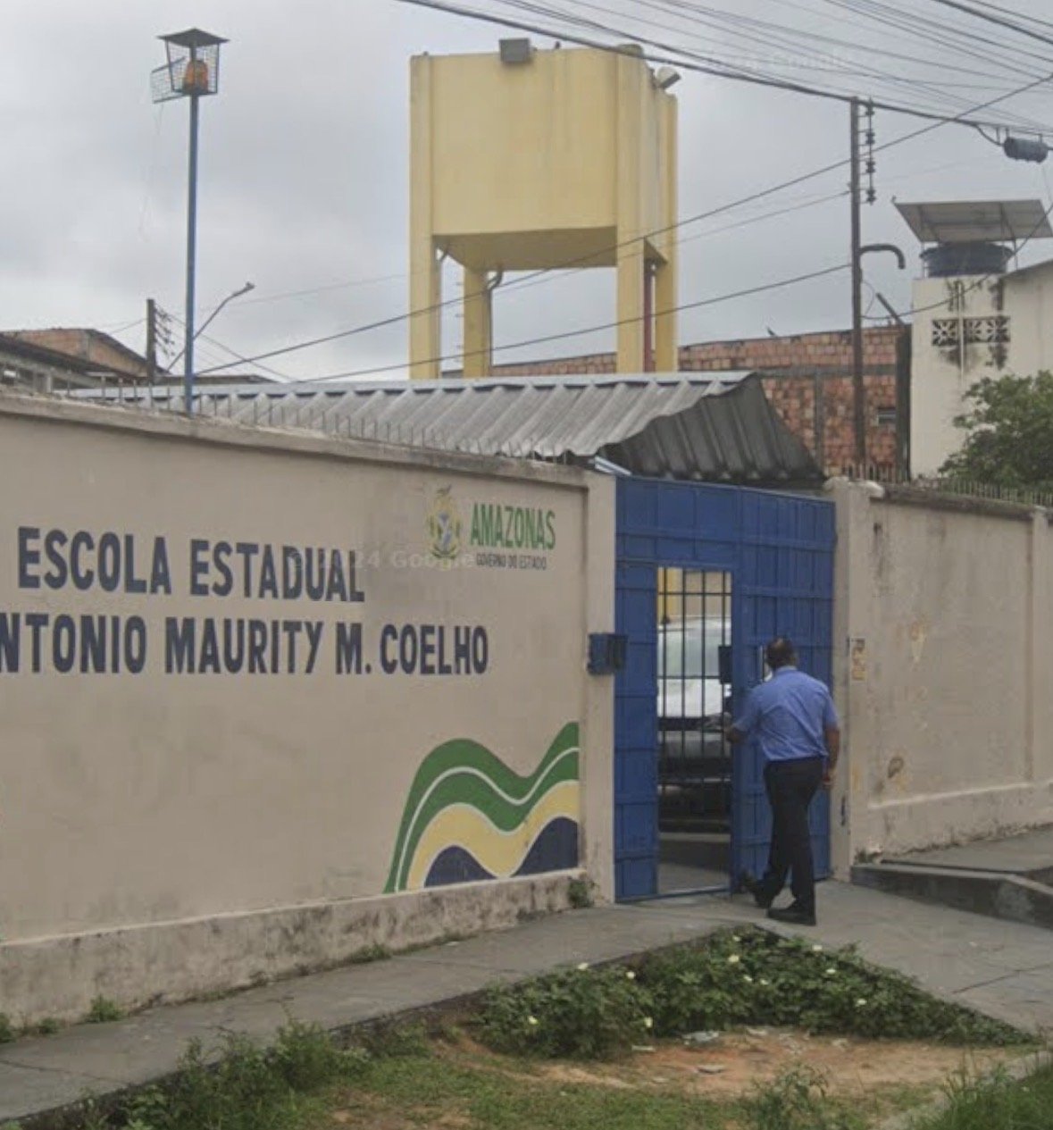 Seduc suspende aulas no turno da manhã nesta terça-feira devido à forte fumaça em Manaus