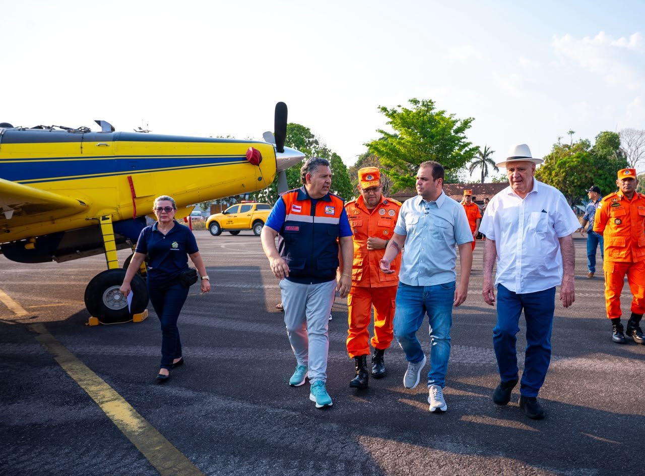 Roberto Cidade recebe novas aeronaves federais para reforçar combate a incêndios no Amazonas