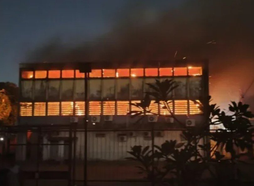 Incêndio na UFPE destrói anos de pesquisas sobre Covid-19, câncer, TEA e obesidade