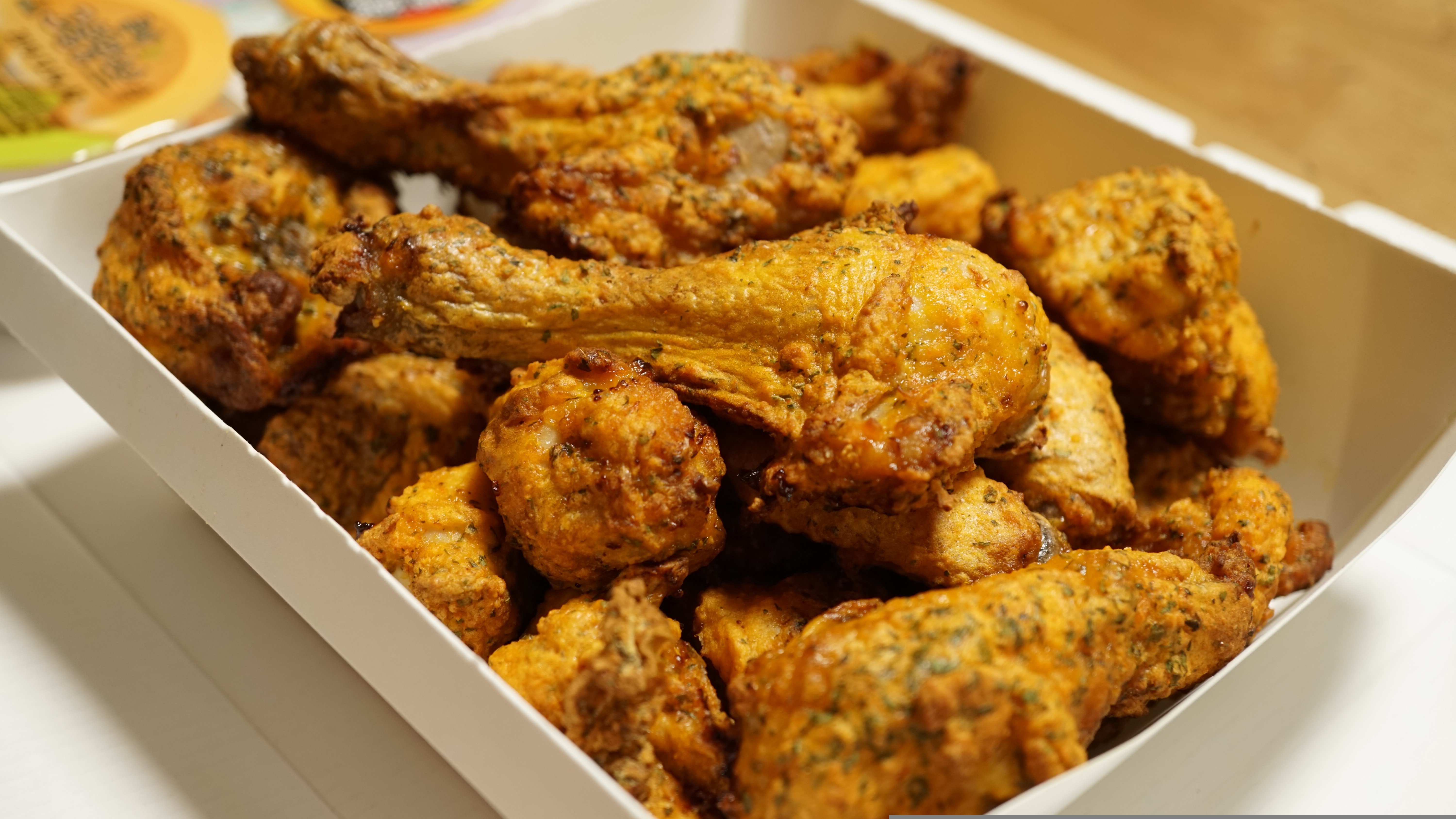 De maior comprador a concorrente: China muda cenário de exportação do frango brasileiro
