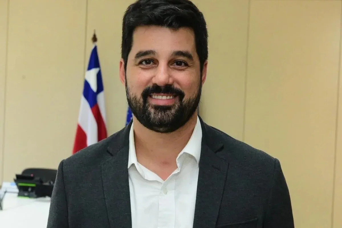 Justiça manda prender secretário de Salvador após denúncia de redução de ônibus