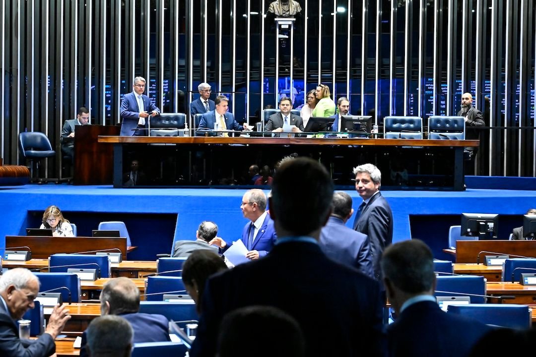 Senado vota PEC que prevê fim da escala 6x1 nesta quarta-feira