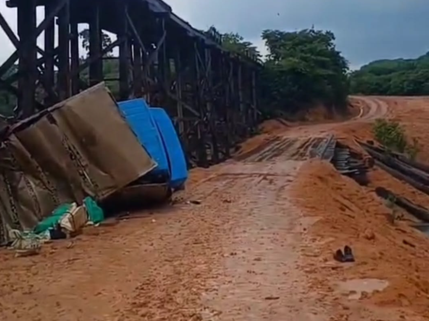 Acidente de caminhão na rodovia AM-174 deixa um morto e quatro feridos no interior do Amazonas