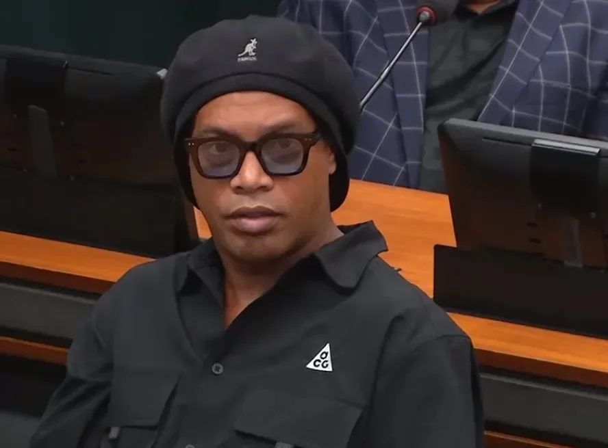 Justiça absolve Ronaldinho Gaúcho em processo sobre empresa acusada de pirâmide financeira