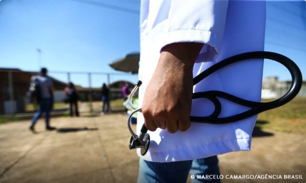Novo exame nacional para estudantes de medicina é aprovado pelo Congresso