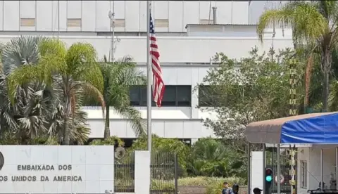 Campanha de Lula pede ao TSE que apure fechamento de consulados dos EUA