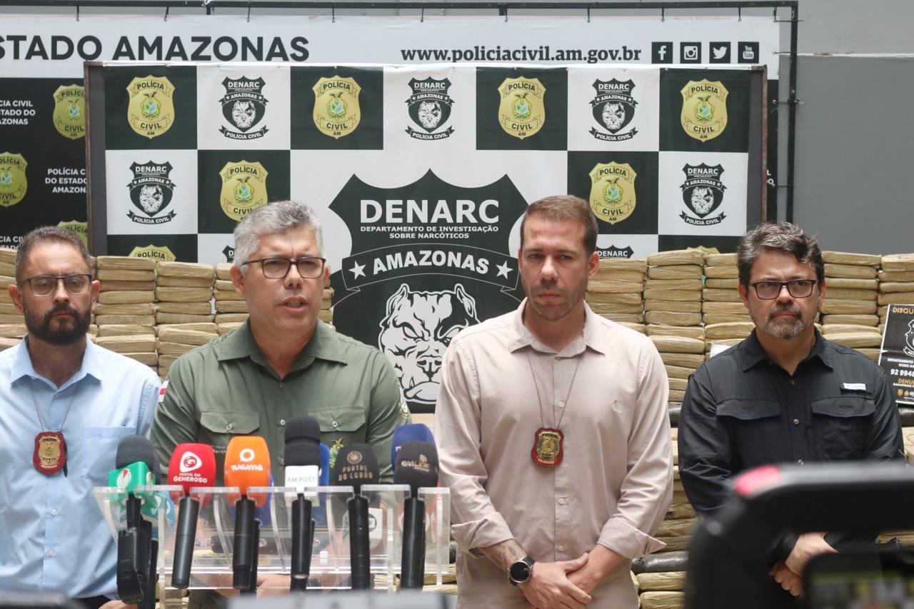 Estrangeiros fogem durante operação que apreendeu 1,3 tonelada de skunk no Amazonas